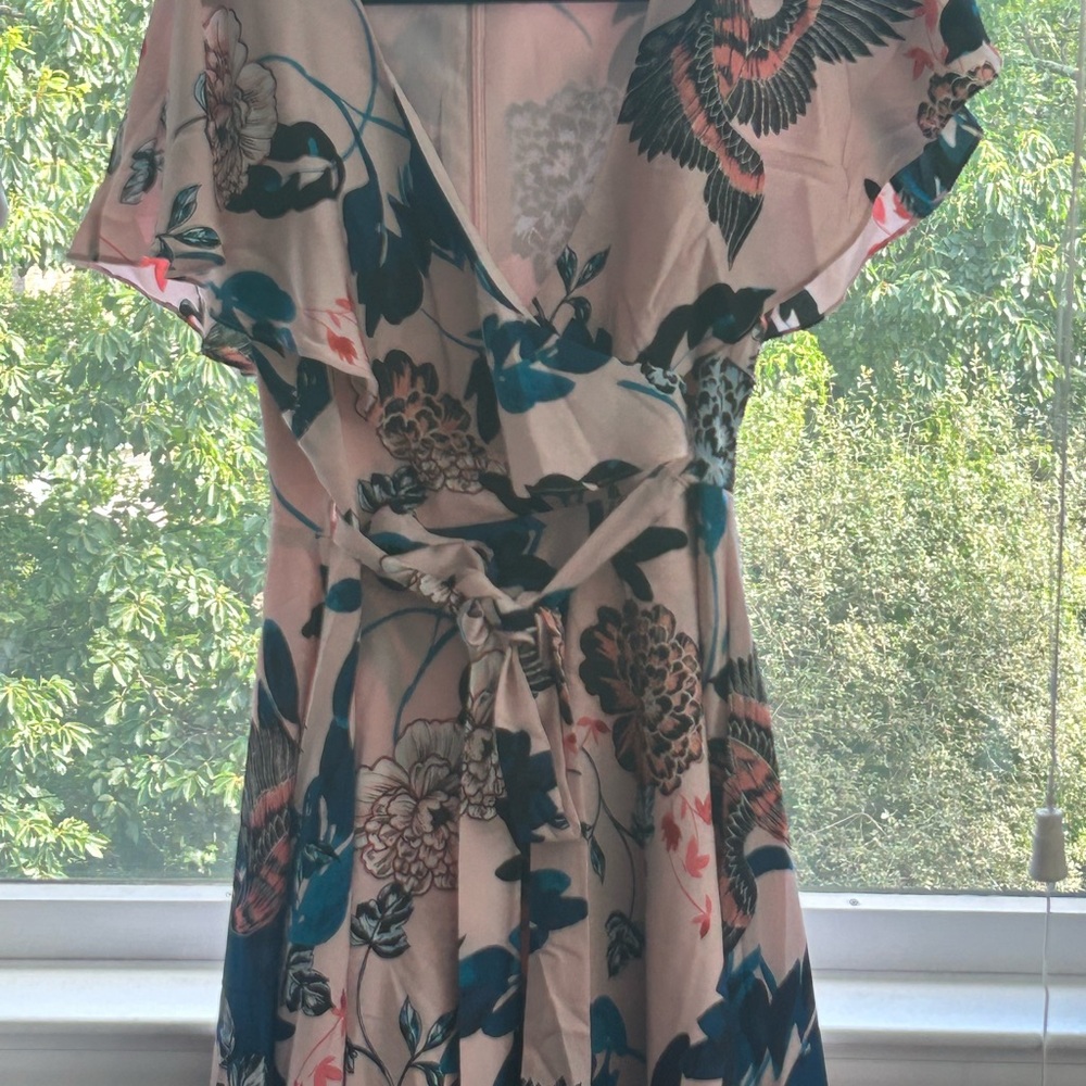 Eliza J, flutter high low faux wrap dress, size 8 - Picture 8 of 9